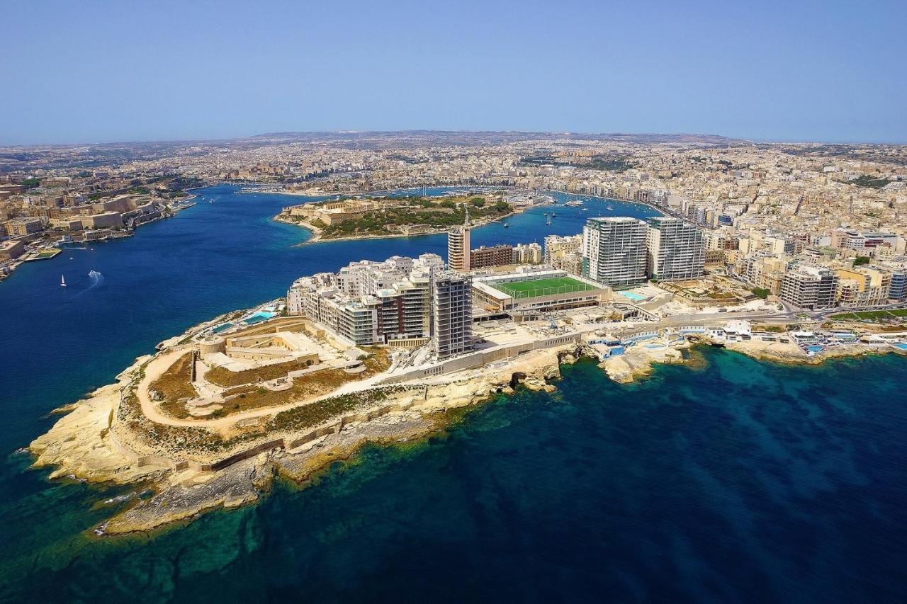 Luxury Apartment Inc Pool & Views Sliema Bagian luar foto