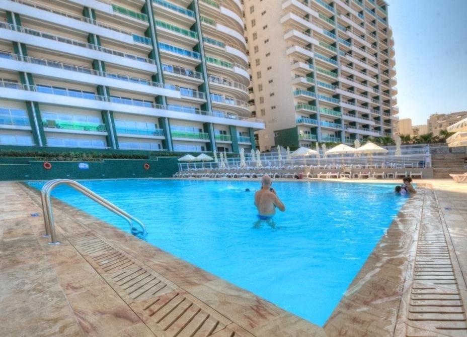 Luxury Apartment Inc Pool & Views Sliema Bagian luar foto